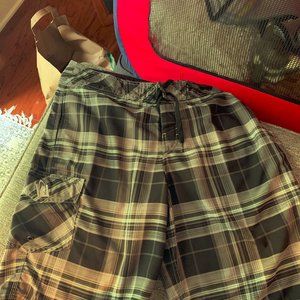 O'neil Plaid Swim Trunk size 30 EUC 20 inch length